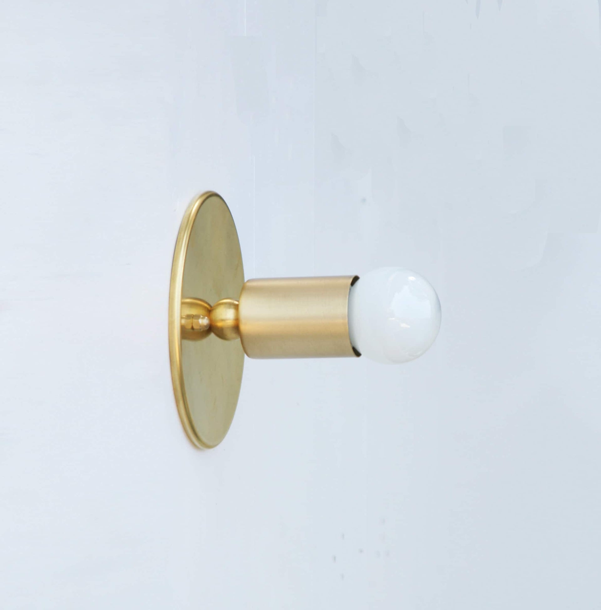 Minimal Brass Sconce Light, Brass Wall Sconce light with, Modern brass light, Mid Century brass wall sconce light, Thin Canopy Brass Light