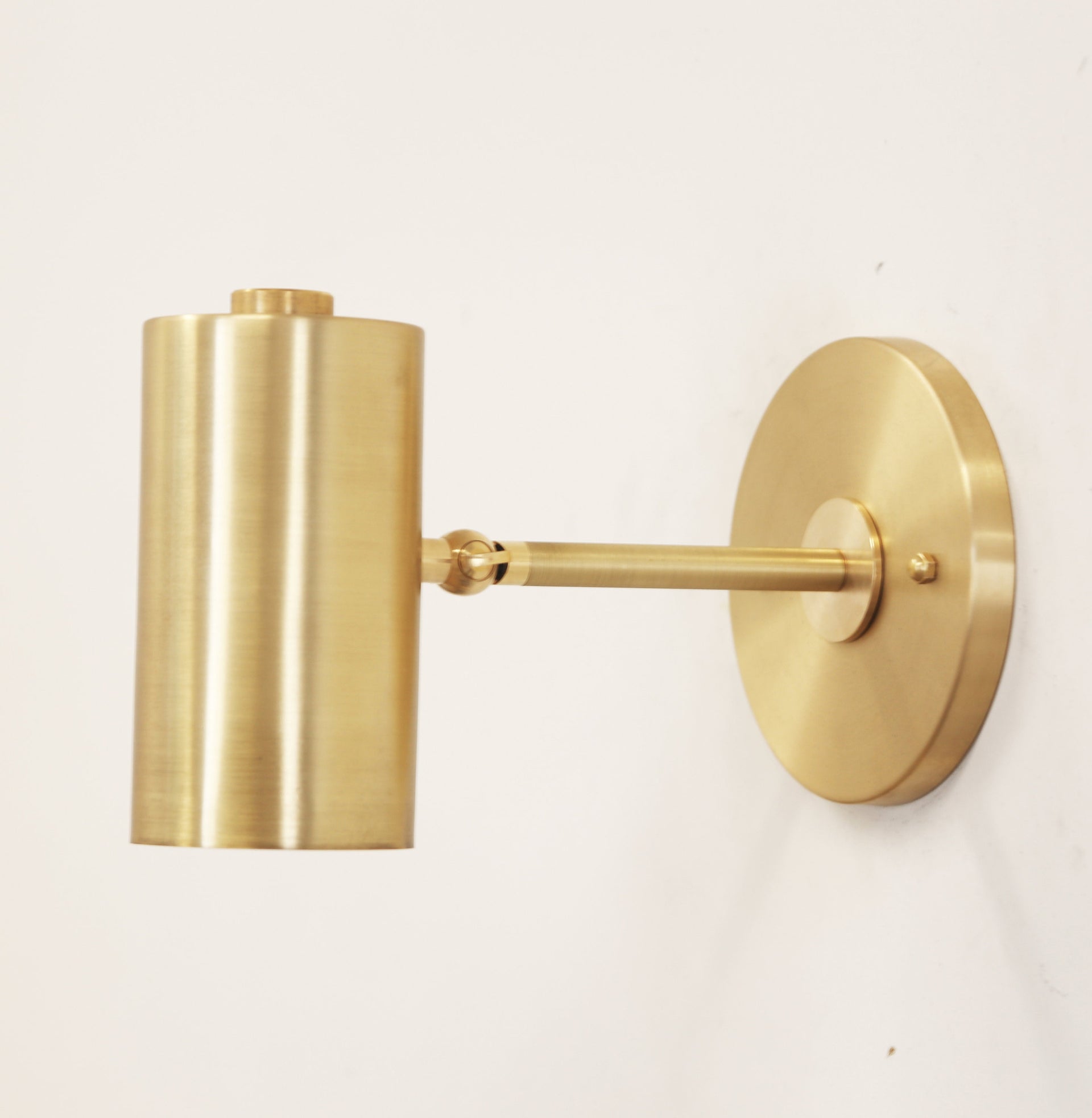 Adjustable Spotlight, Directional Lighting, Wall spot light, Modern Wall light with swivel, UL Listed No.0144