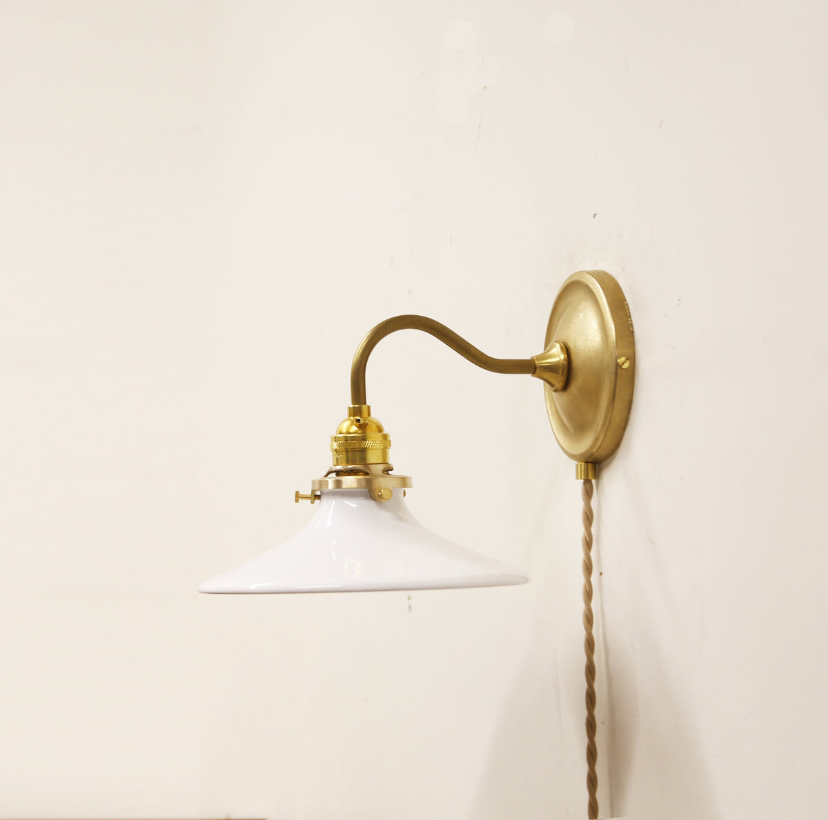 Plug-in Wall sconce Light, Brass Wall Sconce Light, UL Listed, No.0754