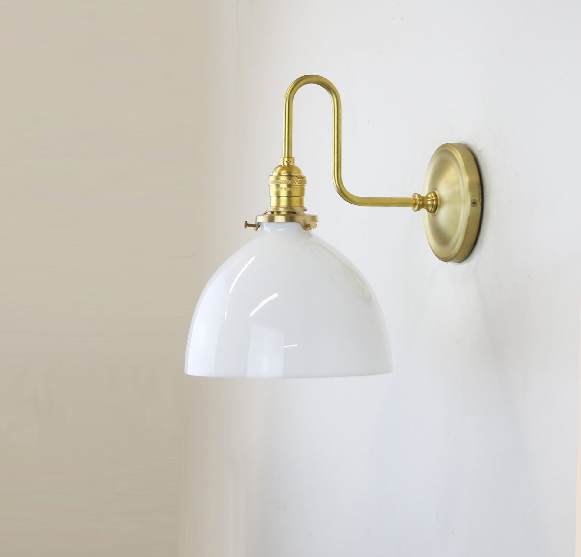 Wall sconce Light, Brass Wall Sconce Light, Vanity Light， America Handmade Shade