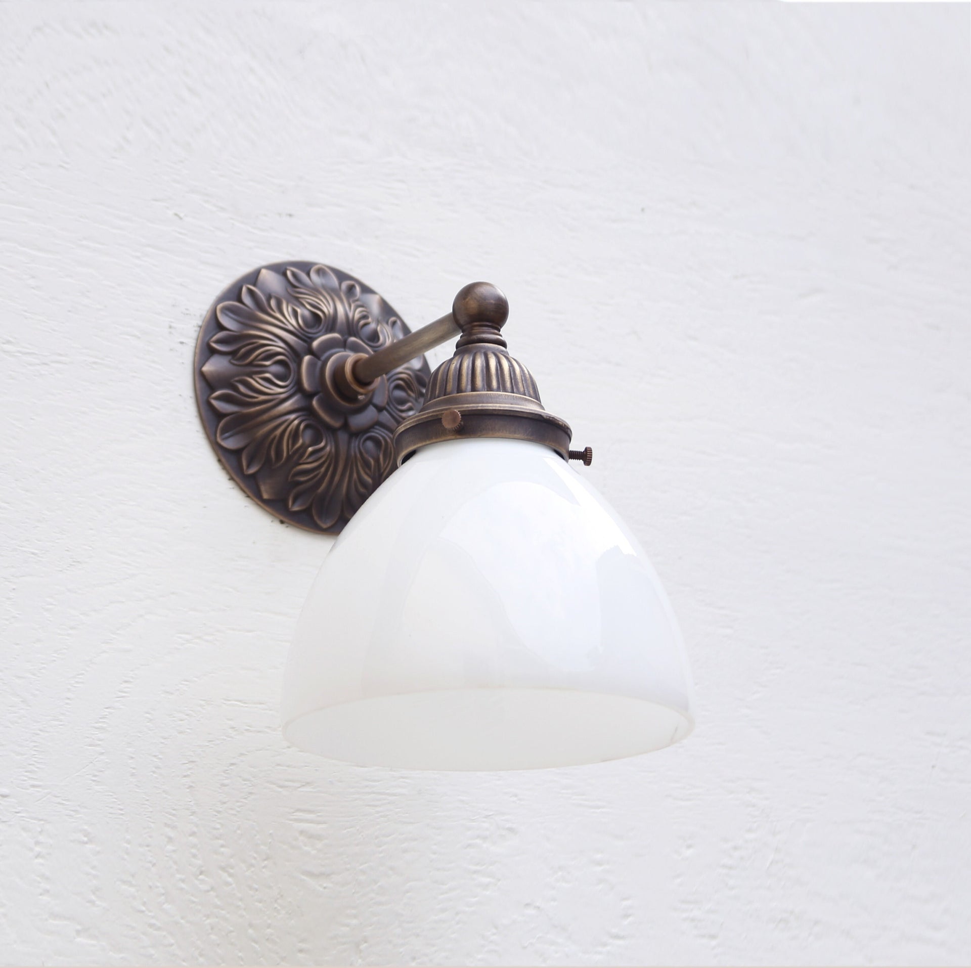 Casting Brass Wall Sconce Light-Aged Brass Wall Sconce Light-Classic Casting Brass Light