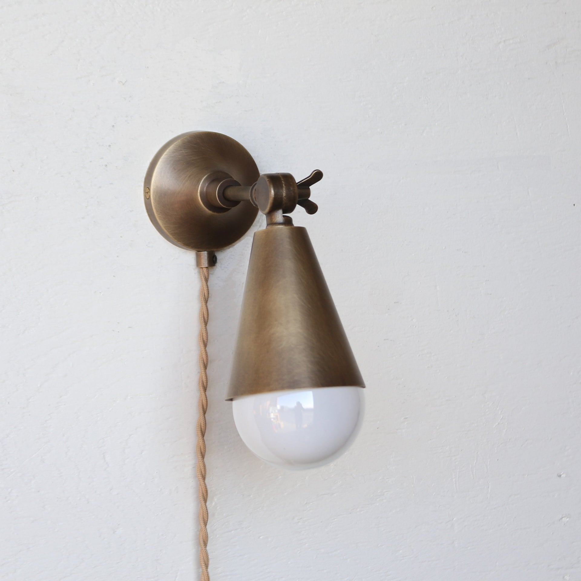 Pug-in Brass Wall Sconce  light, Modern brass light,  Aged  brass finish wall sconce light, Minimal Sconce Light