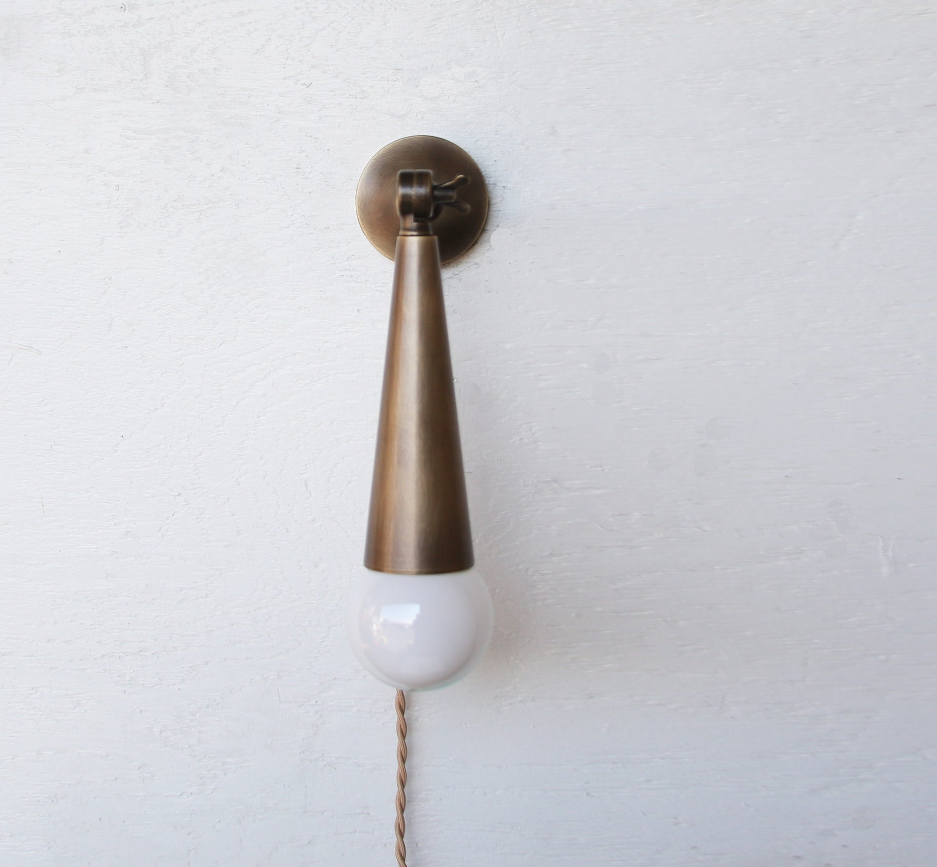 Pug-in Brass Wall Sconce  light, Modern brass light,  Aged  brass finish wall sconce light, Minimal Sconce Light