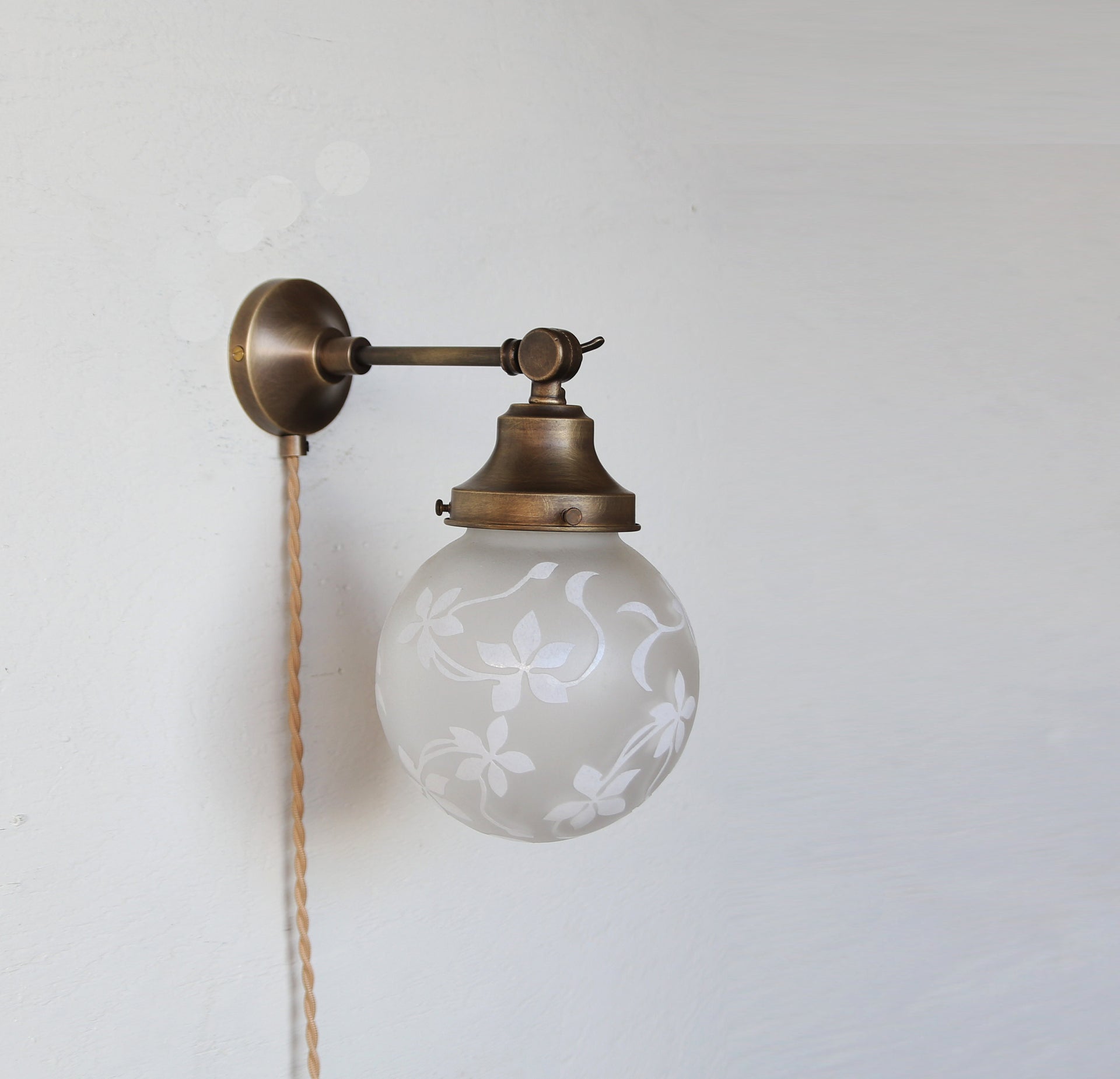 Pug-in Brass Wall Sconce  light, Modern brass light,  Aged  brass finish wall sconce light, Minimal Sconce Light