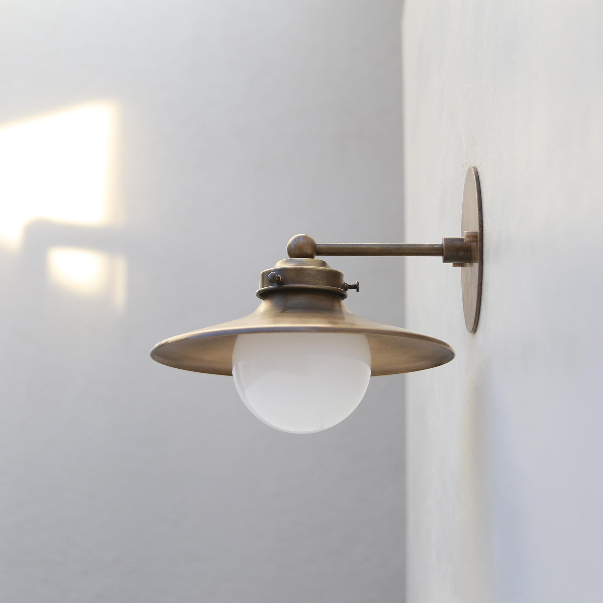 Bathroom Vanity Light, Wall Sconce light with brass shade - Minimal Sconce Light, PPQ-4, UL Listed No.0123