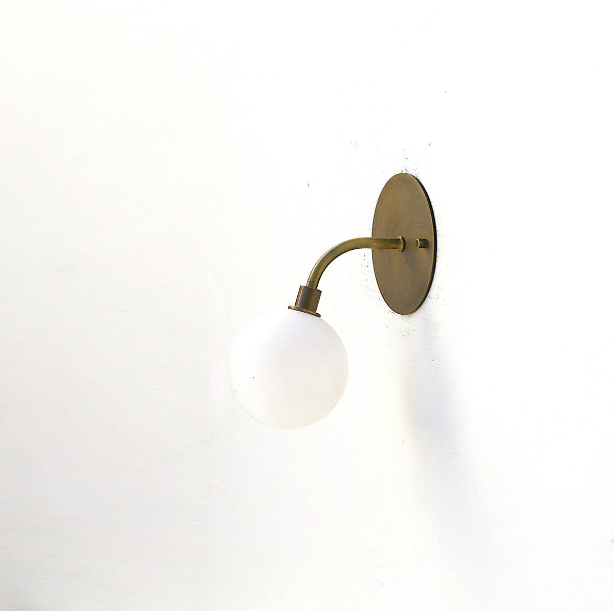 Wall Sconce light, Modern brass light, Bathroom vanity Light, Minimal Sconce Light PPQ4, UL Listed. No.0562