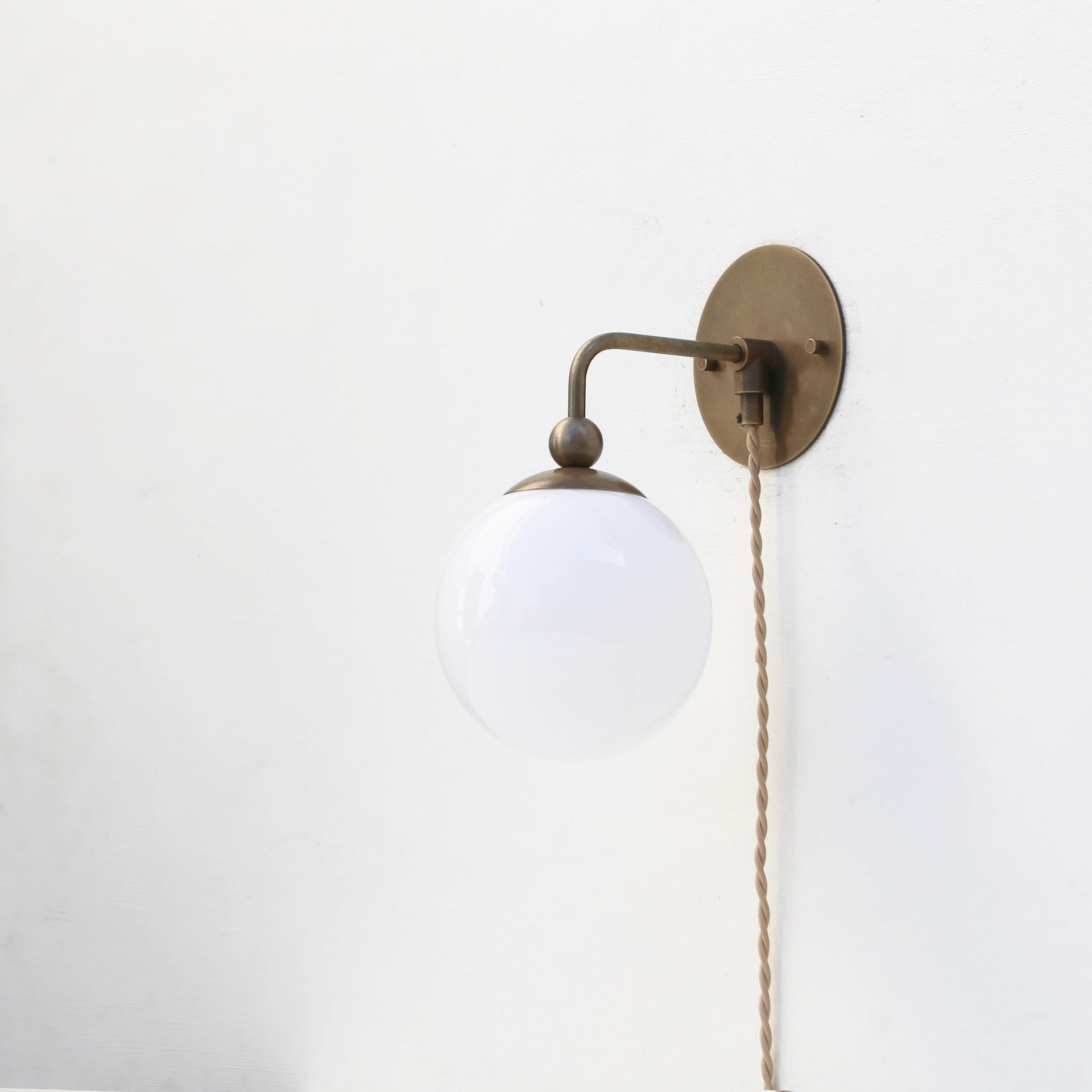 Plug-in Brass Wall Sconce light, Modern brass light, Wall sconce light, Minimal Sconce Light UL Listed, 6"-PPQ,No.0902