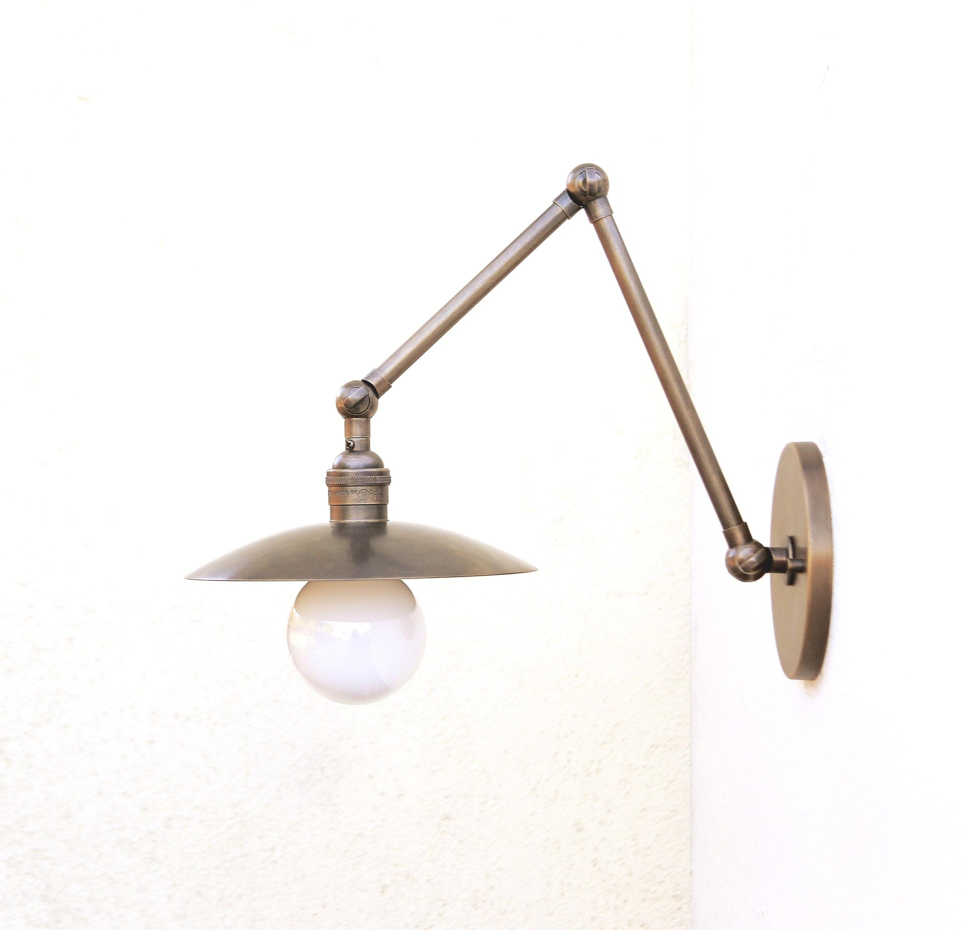 Brass Adjustable Wall Sconce light, Brass Swivel Wall Sconce light, UL Listed No.0295