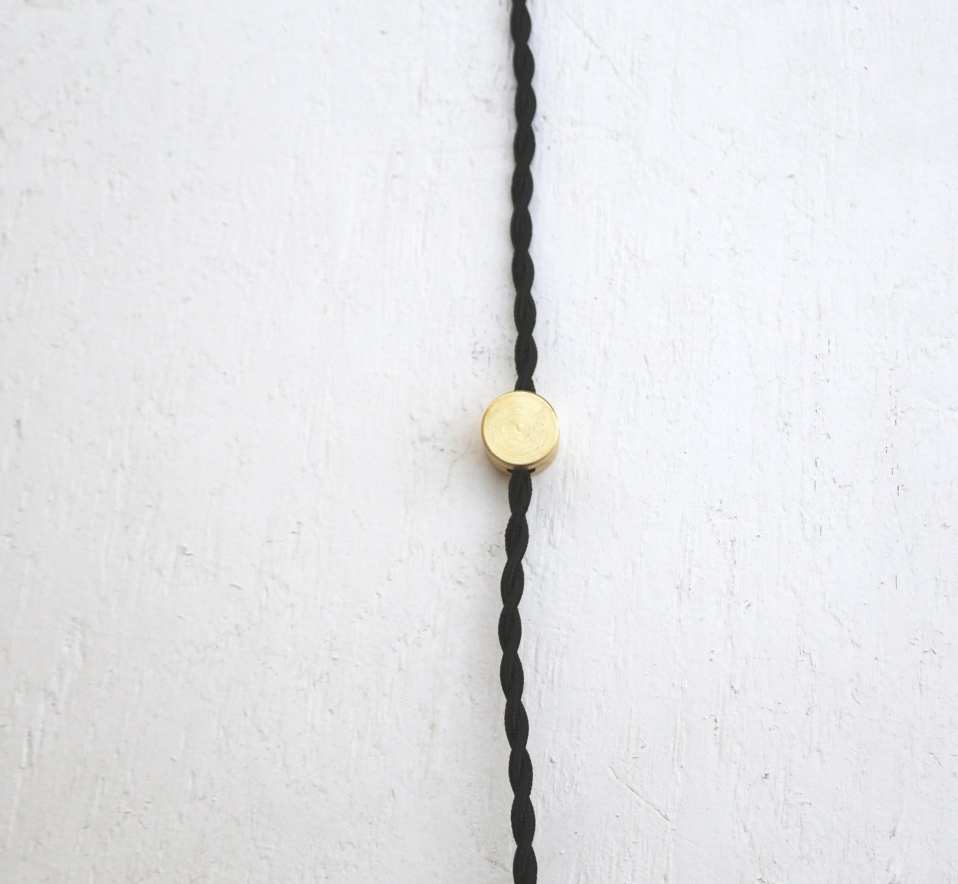 Cord tie for plug-in light, cord tie for plug in light fixture No.0001