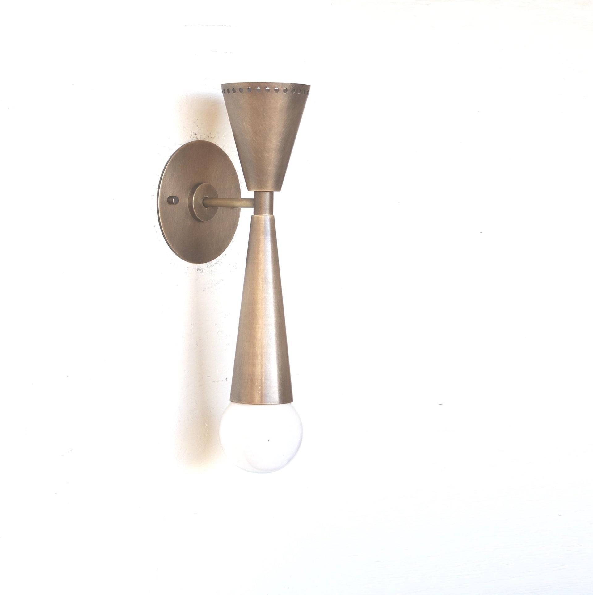 Brass Wall Sconce light - Casting Brass Wall Sconce Light - Italian Style wall sconce light, UL Listed No.0228