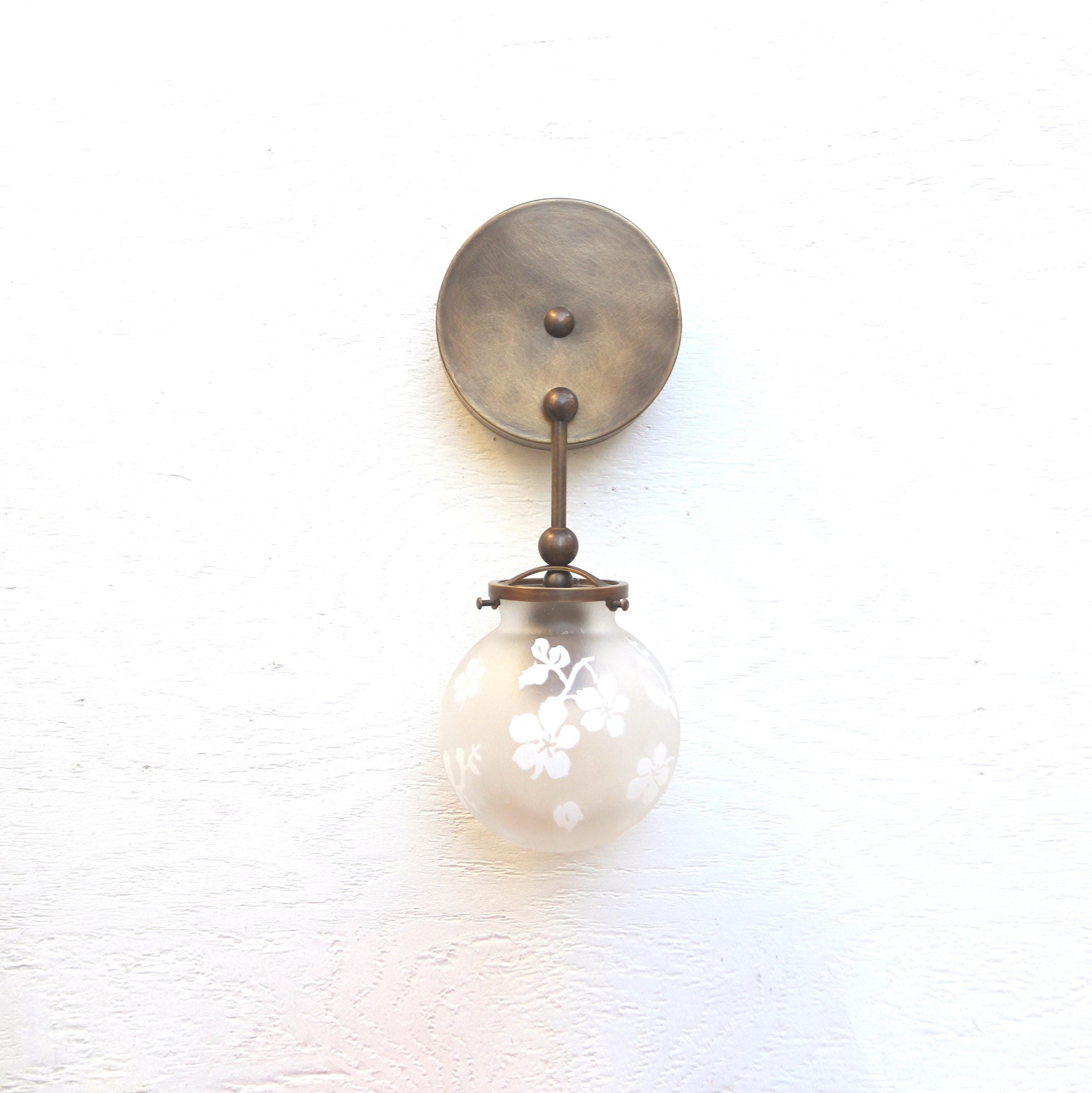 Brass  Wall Sconce light - Brass Wall Sconce Light - Wall sconce light with sand-blasting glass shade, UL Listed, No.0179