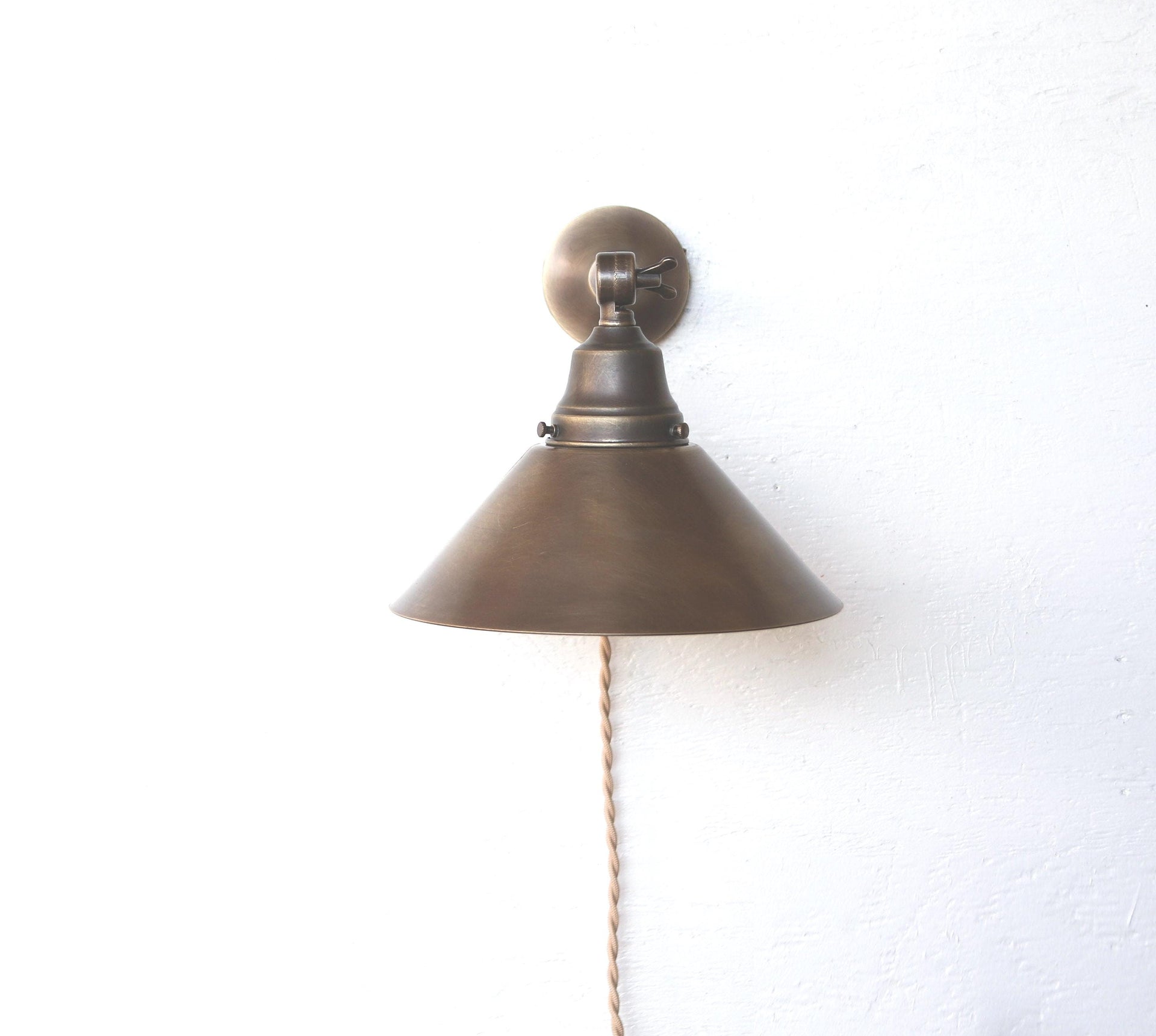 Pug-in Brass Wall Sconce  light, Modern brass light,  Aged  brass finish wall sconce light, Minimal Sconce Light No.0174