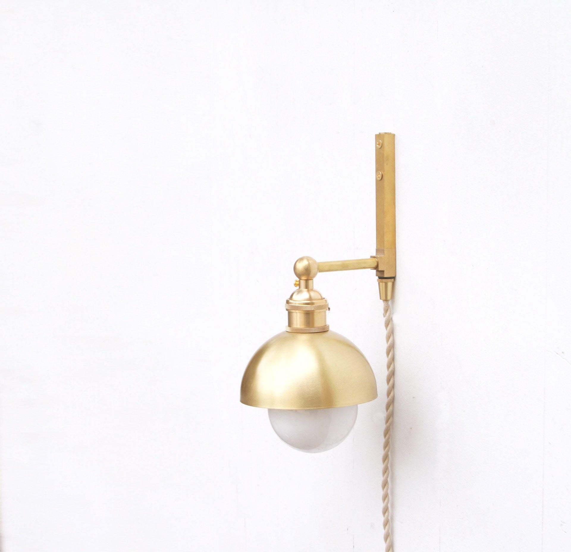 Plug-in wall sconce Light, Minimalist Wall Sconce Light, No.0429