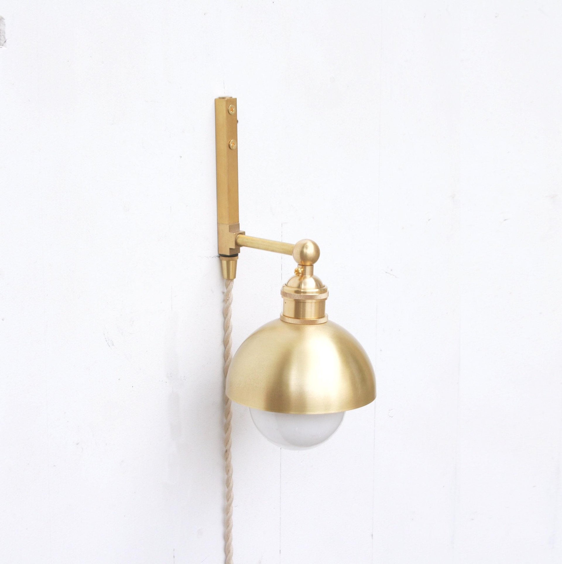 Plug-in wall sconce Light, Minimalist Wall Sconce Light, No.0429