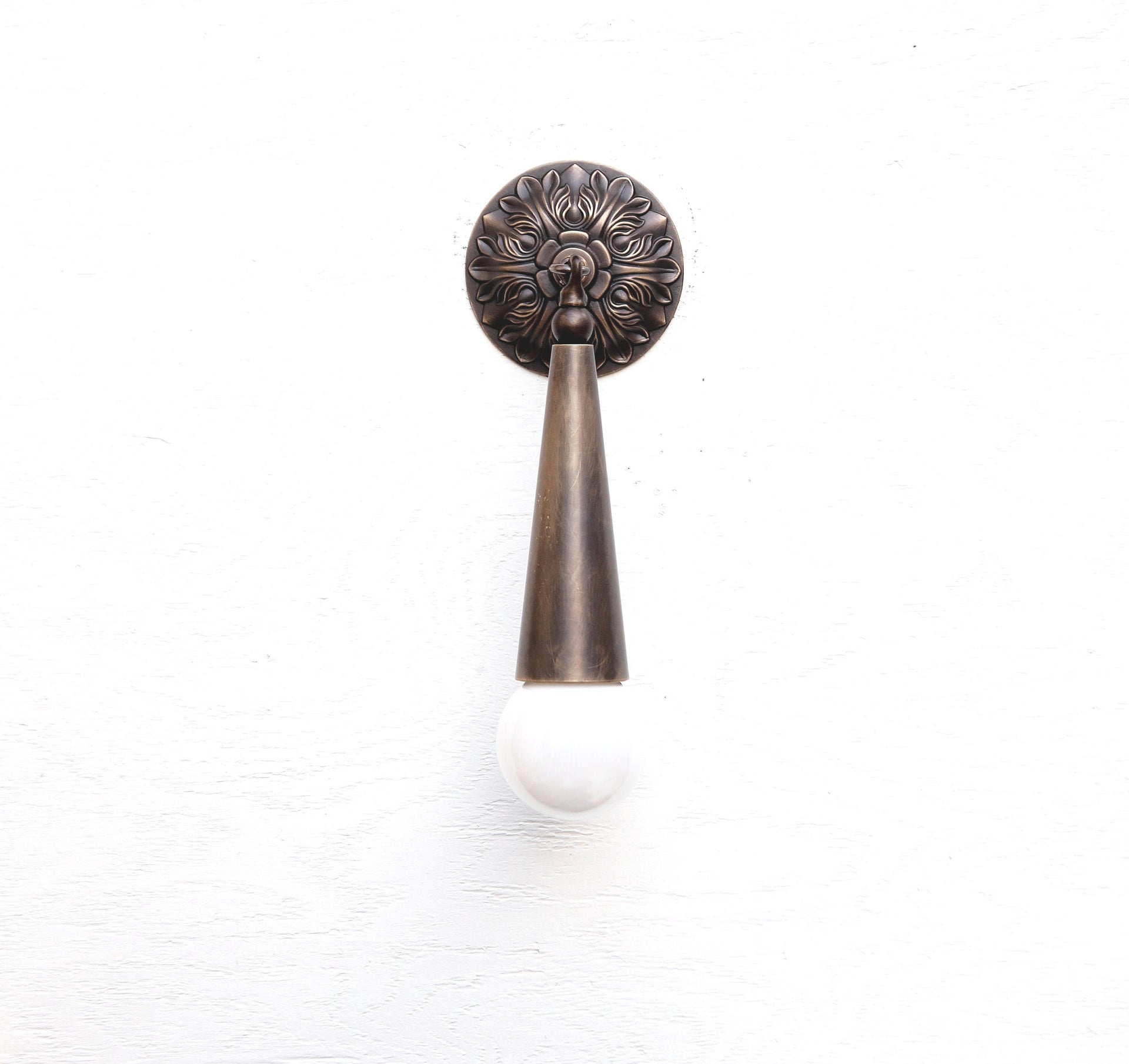 Aged Brass  Wall Sconce light - Casting Brass Wall Sconce Light- Minimal Sconce Light, UL Listed, No.0302