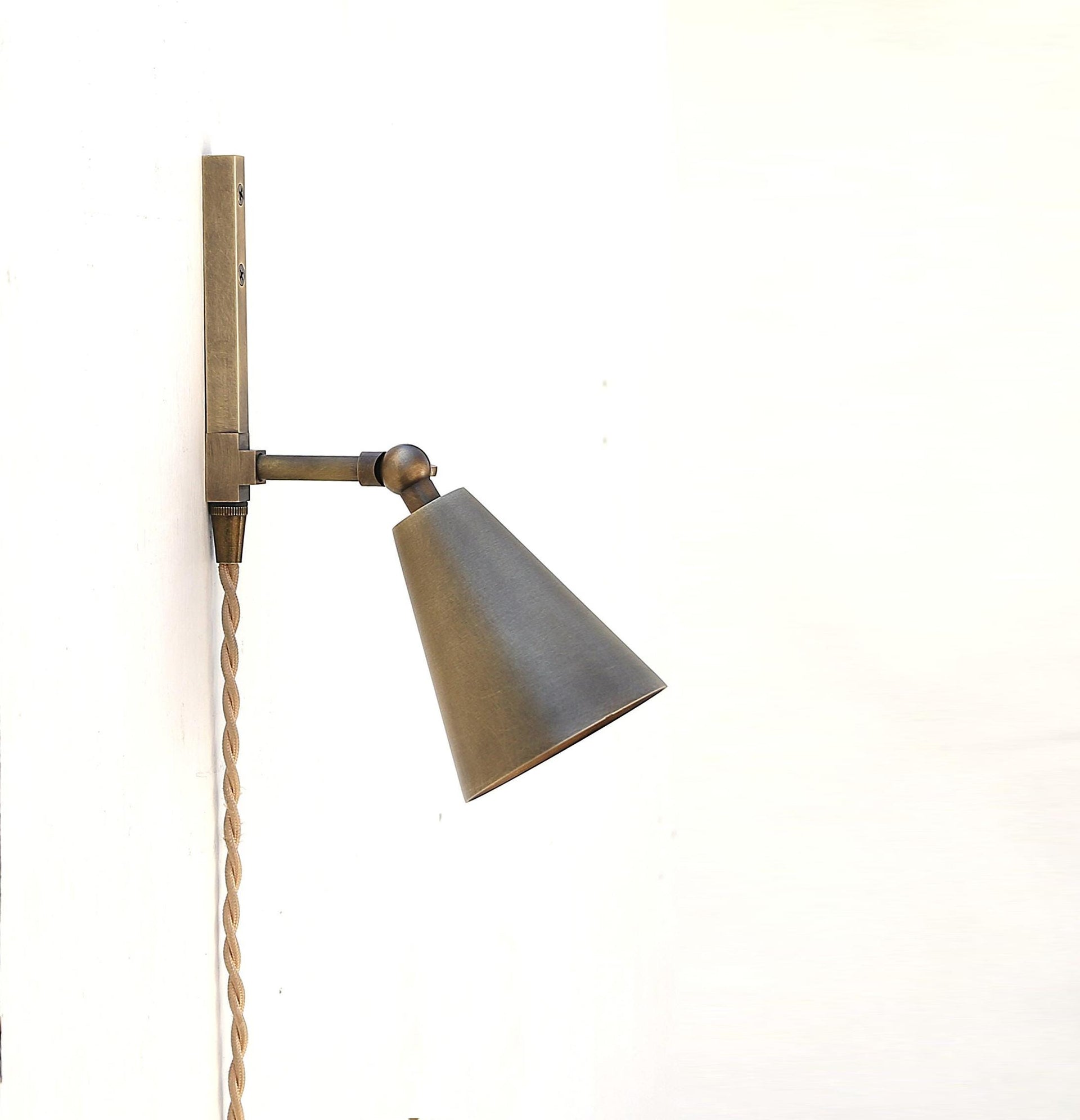 Adjustable Plug-in  Wall Sconce Light, Minimalist Plug-in Wall Sconce Light, No.0263