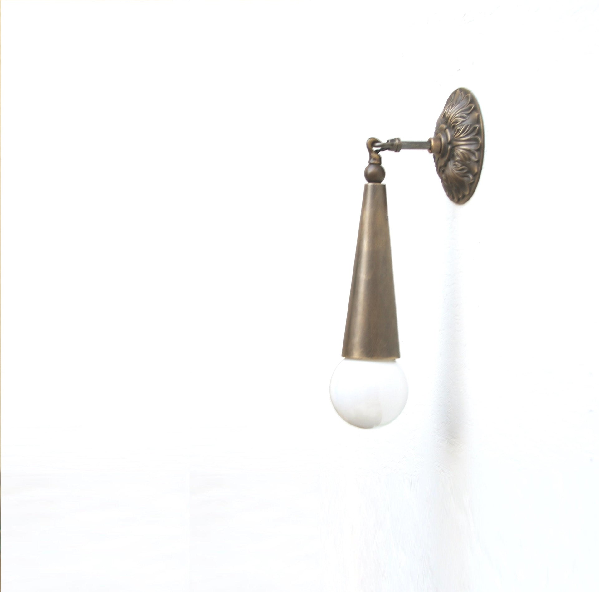 Aged Brass  Wall Sconce light - Casting Brass Wall Sconce Light- Minimal Sconce Light, UL Listed, No.0302