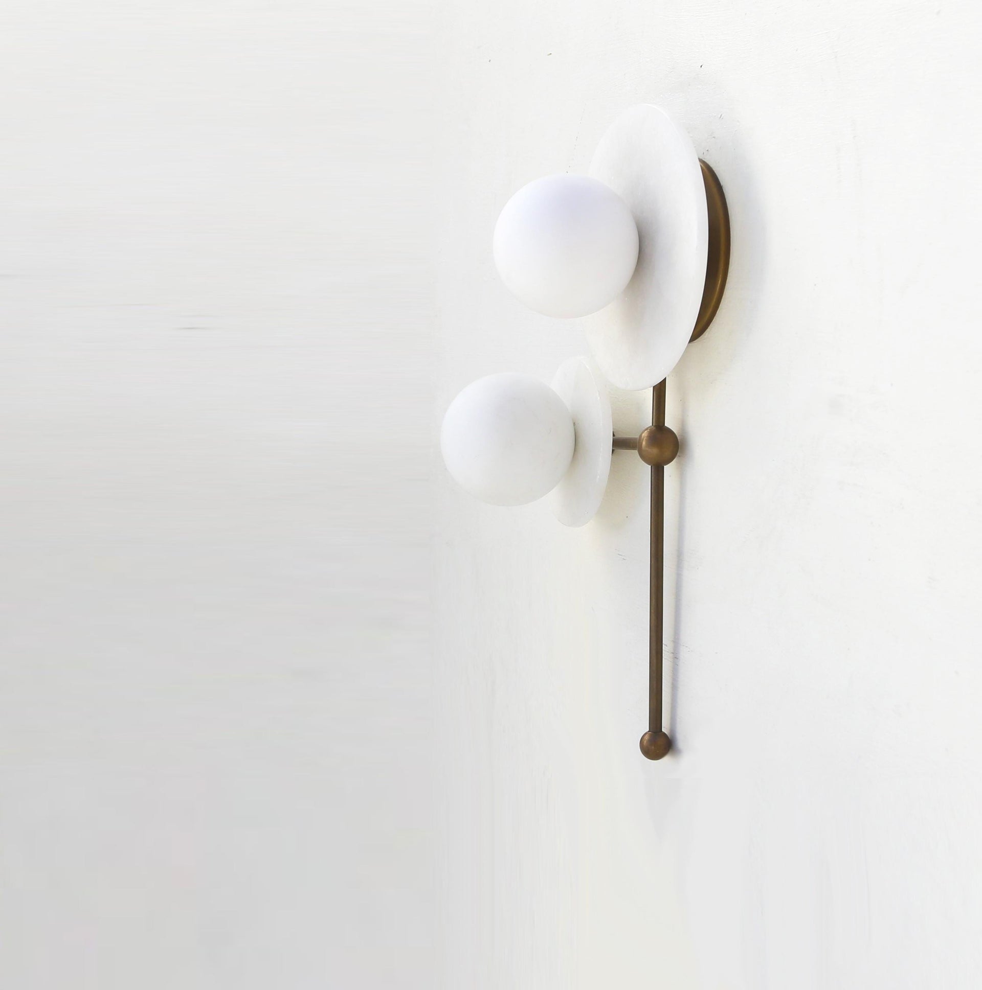 Bathroom Vanity Light, Vanity Light Fixture, Minimal Light Fixture - UL Listed YAG-PPQ-Mo No.1224