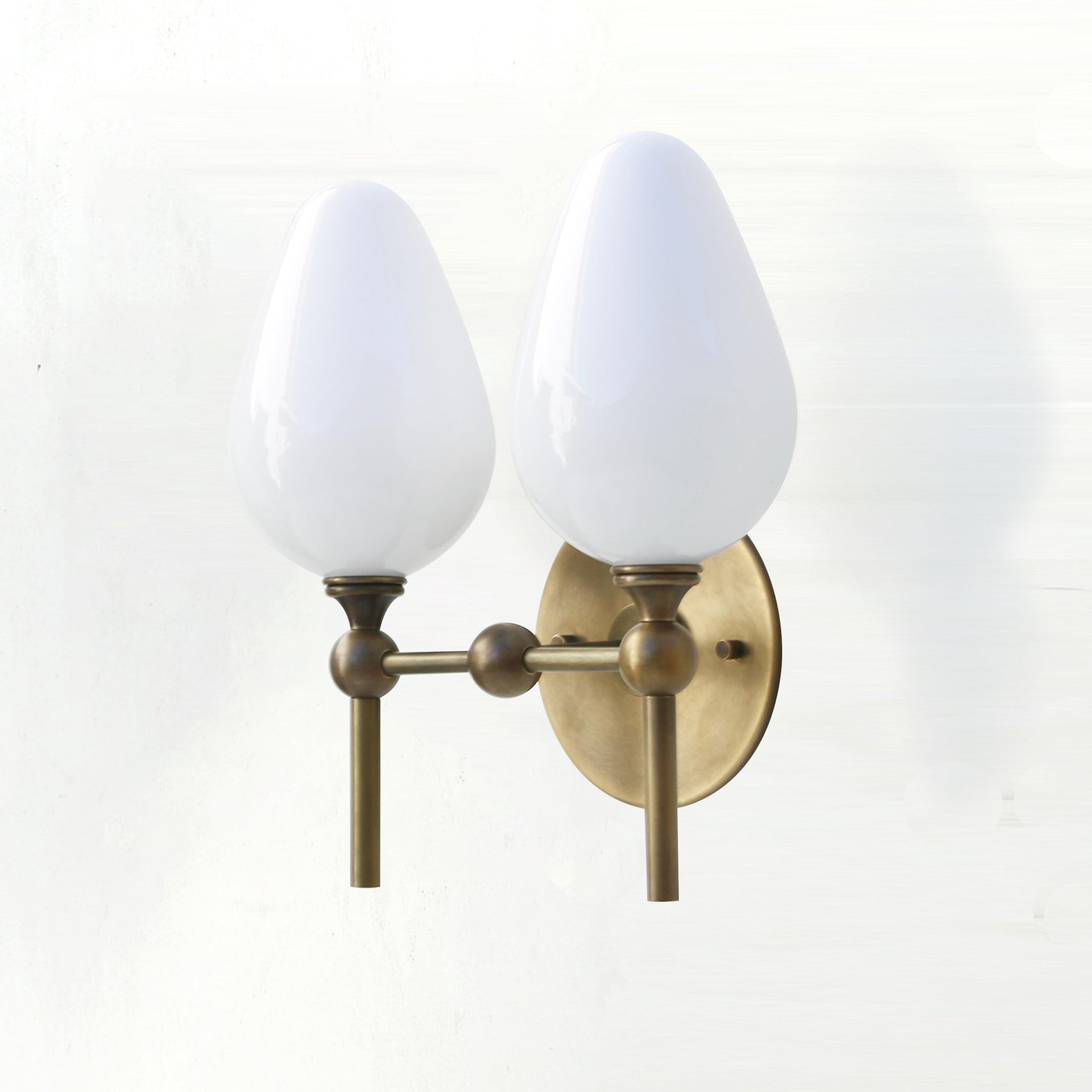 Bathroom Vanity, Vanity Fixture, Mid Century Brass Wall Sconce  light,  UL Listed. YAG-Tulip  No.3076