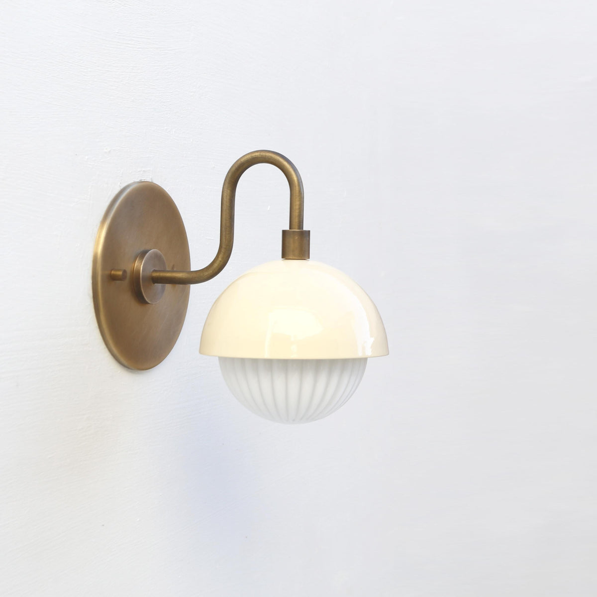 Wall Sconce Light, Wall Sconce Light With Glass Shade，UL Listed, No.3052